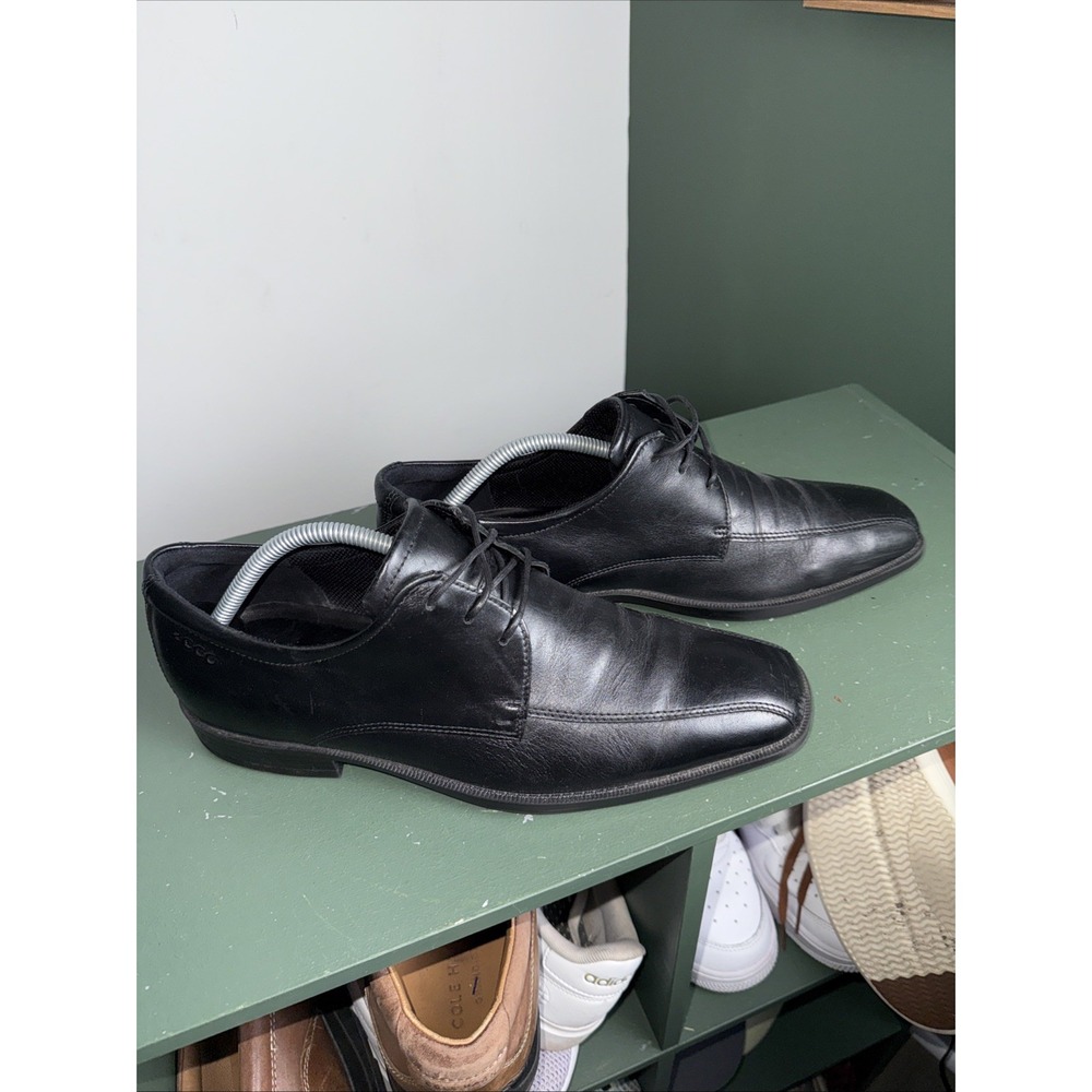 Ecco men lace up leather shoes. sz43. Black